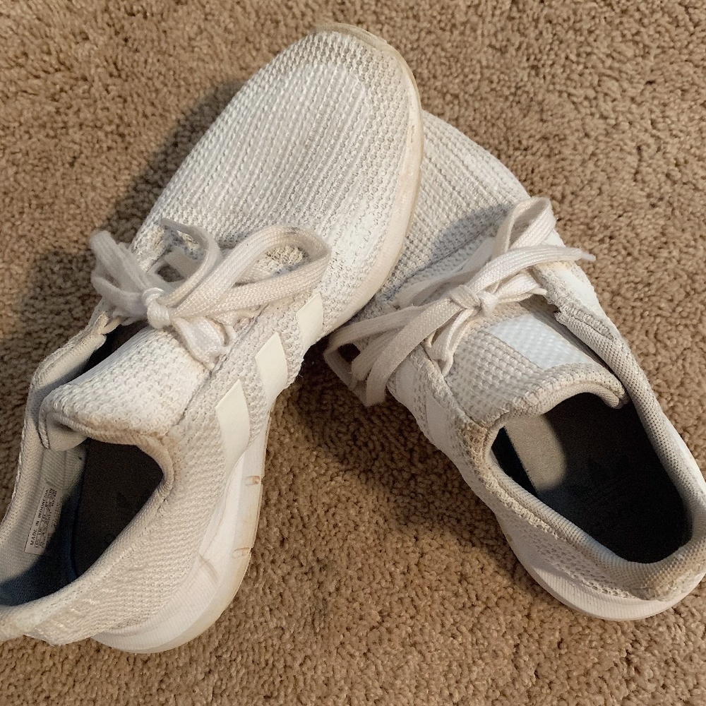 Women's White Adidas Sneakers Size 7 Pre-Owned